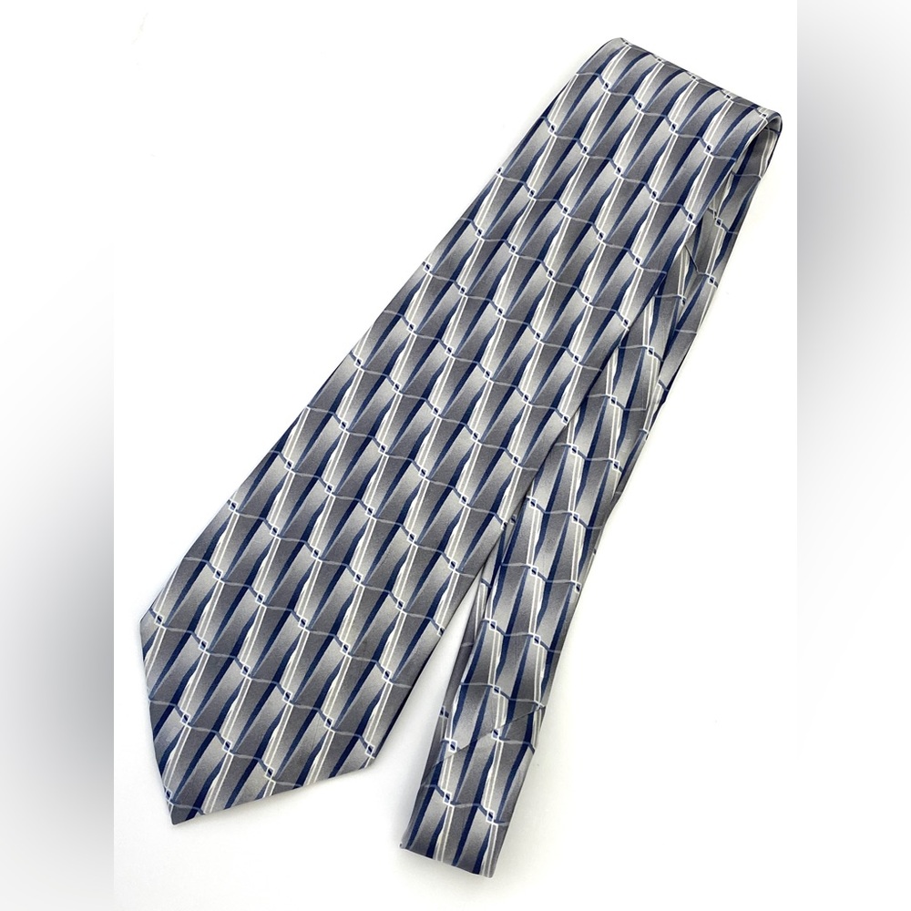 Stafford Silver Geometric Silk Necktie